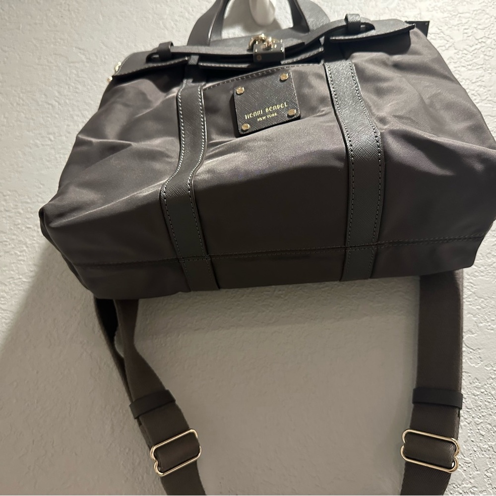 Henri Bendel Gray Jetsetter small bag - Picture 2 of 8